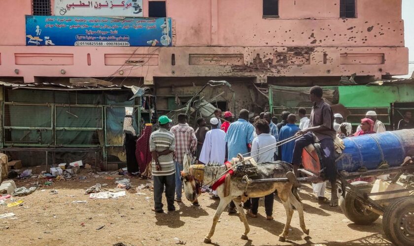 Conflit au Soudan : Encore des civils tués dans un bombardement, Washington durcit le ton